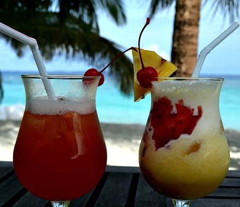 Cocktail am Strand Frühbucher Last-Minute
